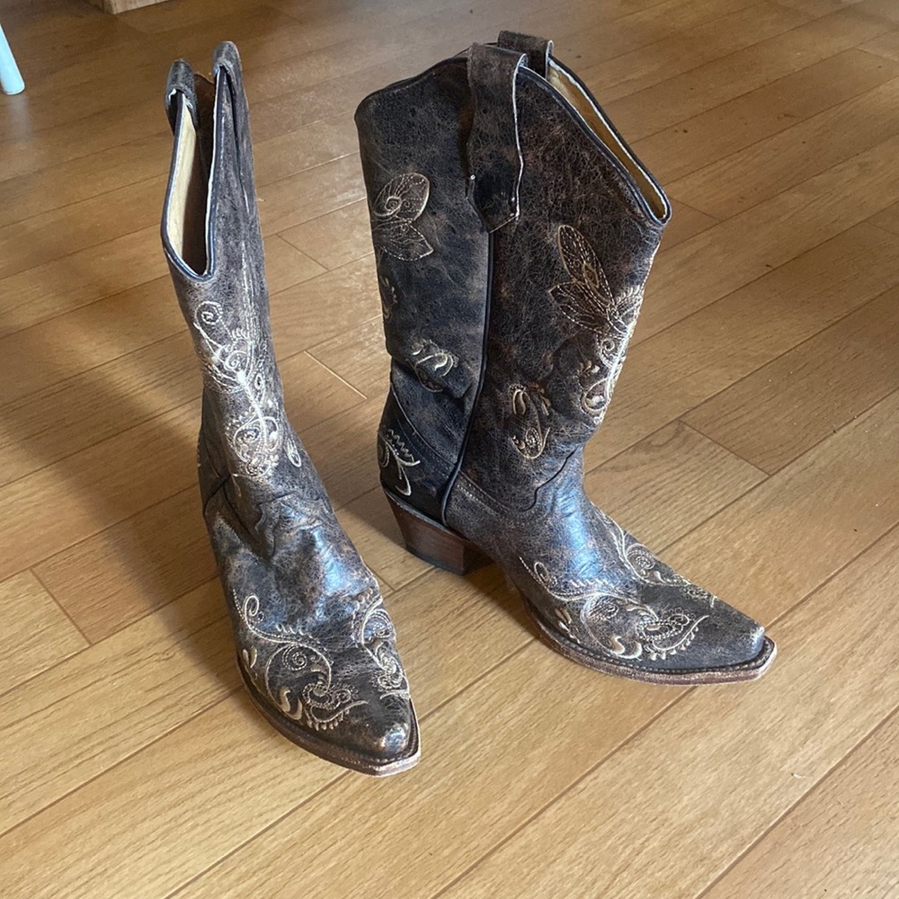 Size 9 boots